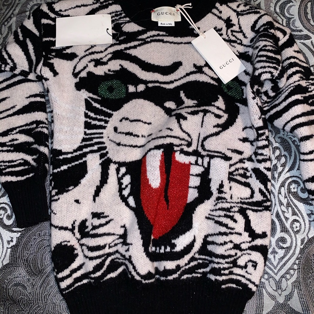 Gucci sweater size 4